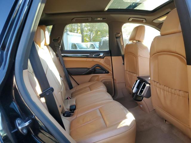 2013 PORSCHE CAYENNE S - WP1AB2A25DLA84183