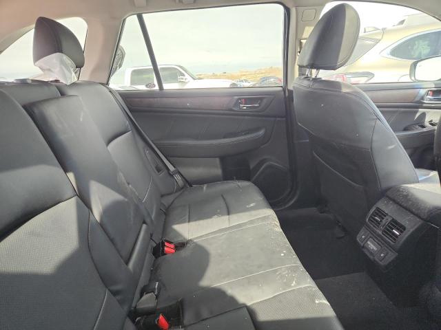 2018 SUBARU OUTBACK 3. 4S4BSENC7J3224901