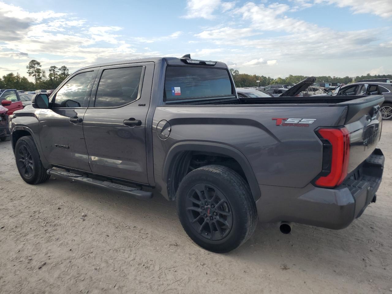 TOYOTA TUNDRA CREWMAX SR