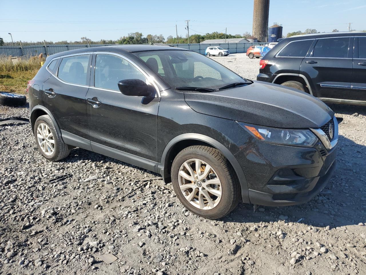 NISSAN ROGUE SPORT S