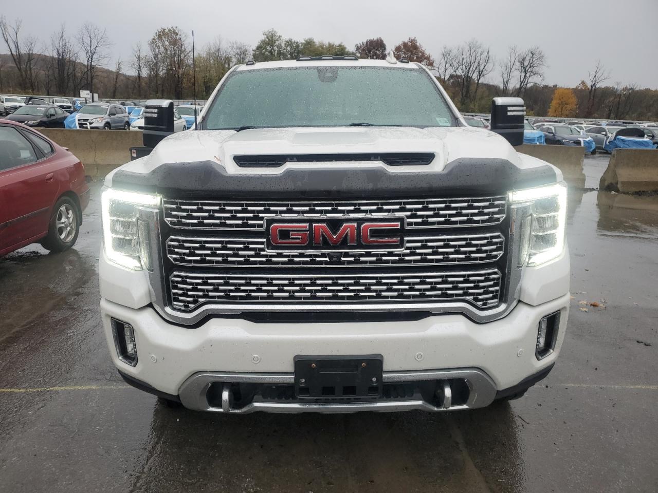 GMC SIERRA K2500 DENALI