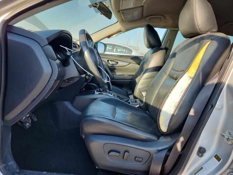 2017 NISSAN ROGUE SV KNMAT2MT6HP592826