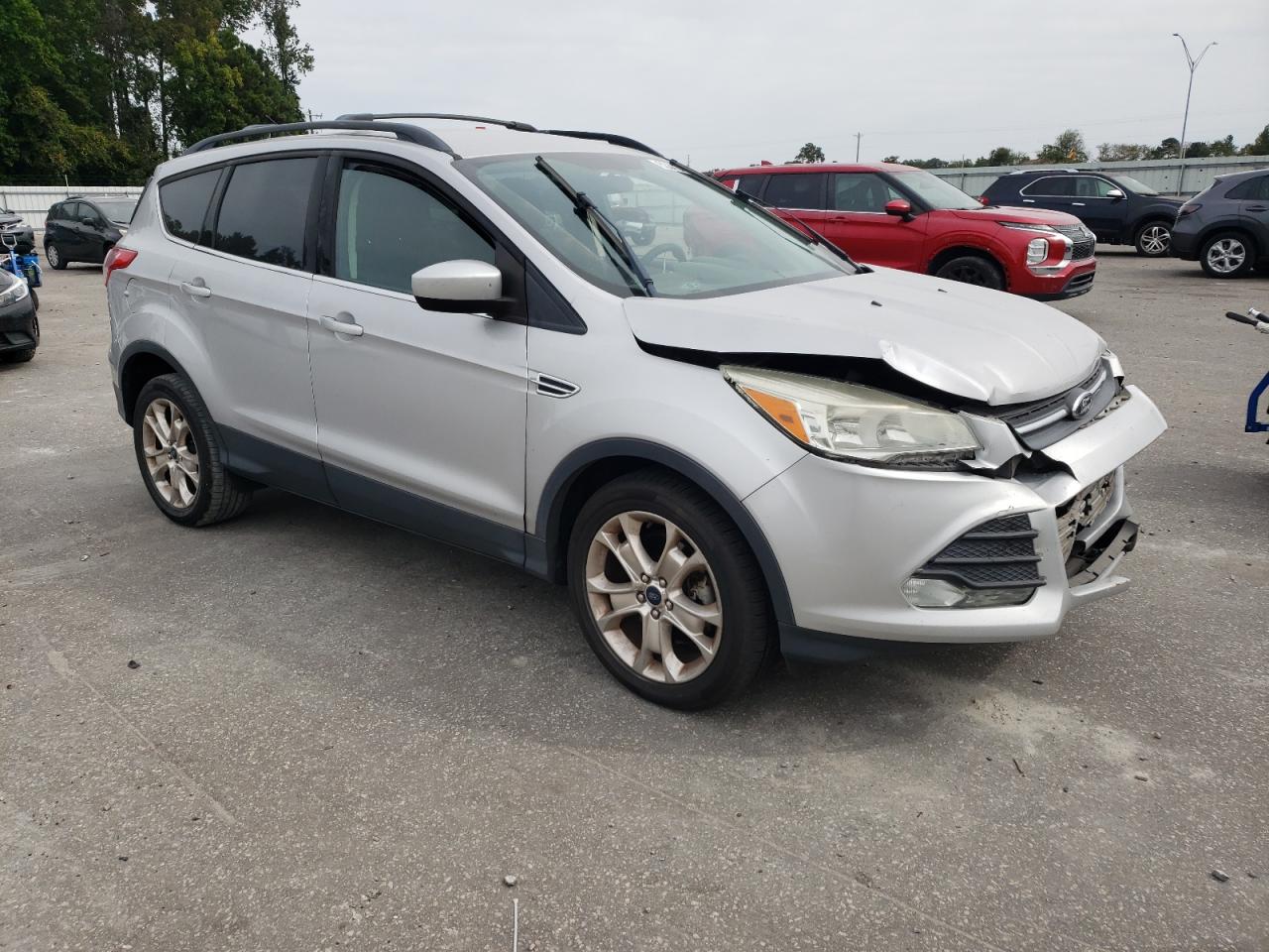 FORD ESCAPE SE
