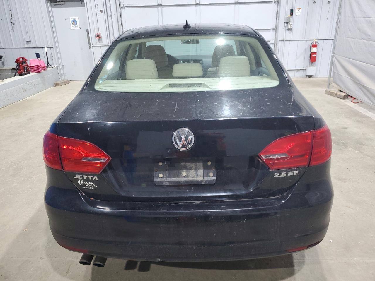 VOLKSWAGEN JETTA SE