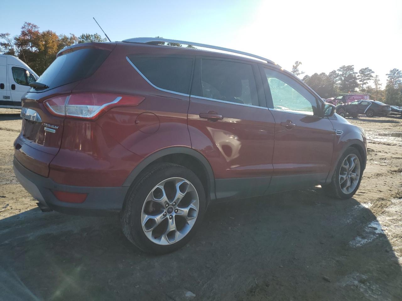 FORD ESCAPE TITANIUM