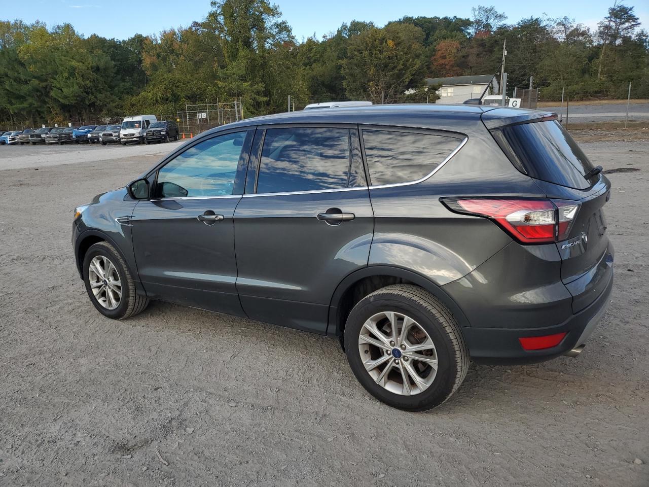 FORD ESCAPE SE