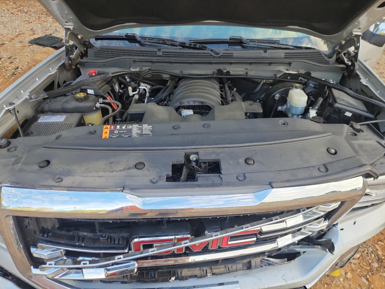 GMC SIERRA C1500 SLT