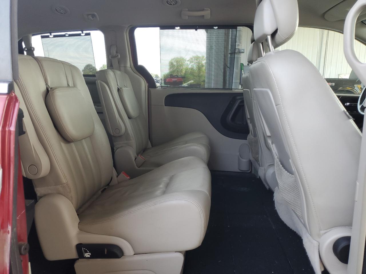 CHRYSLER TOWN & COUNTRY TOURING