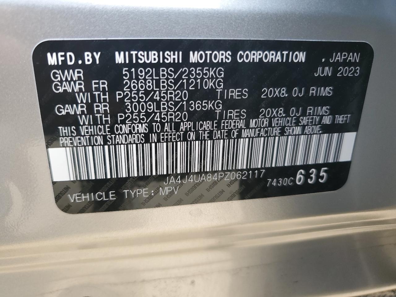 MITSUBISHI OUTLANDER SE