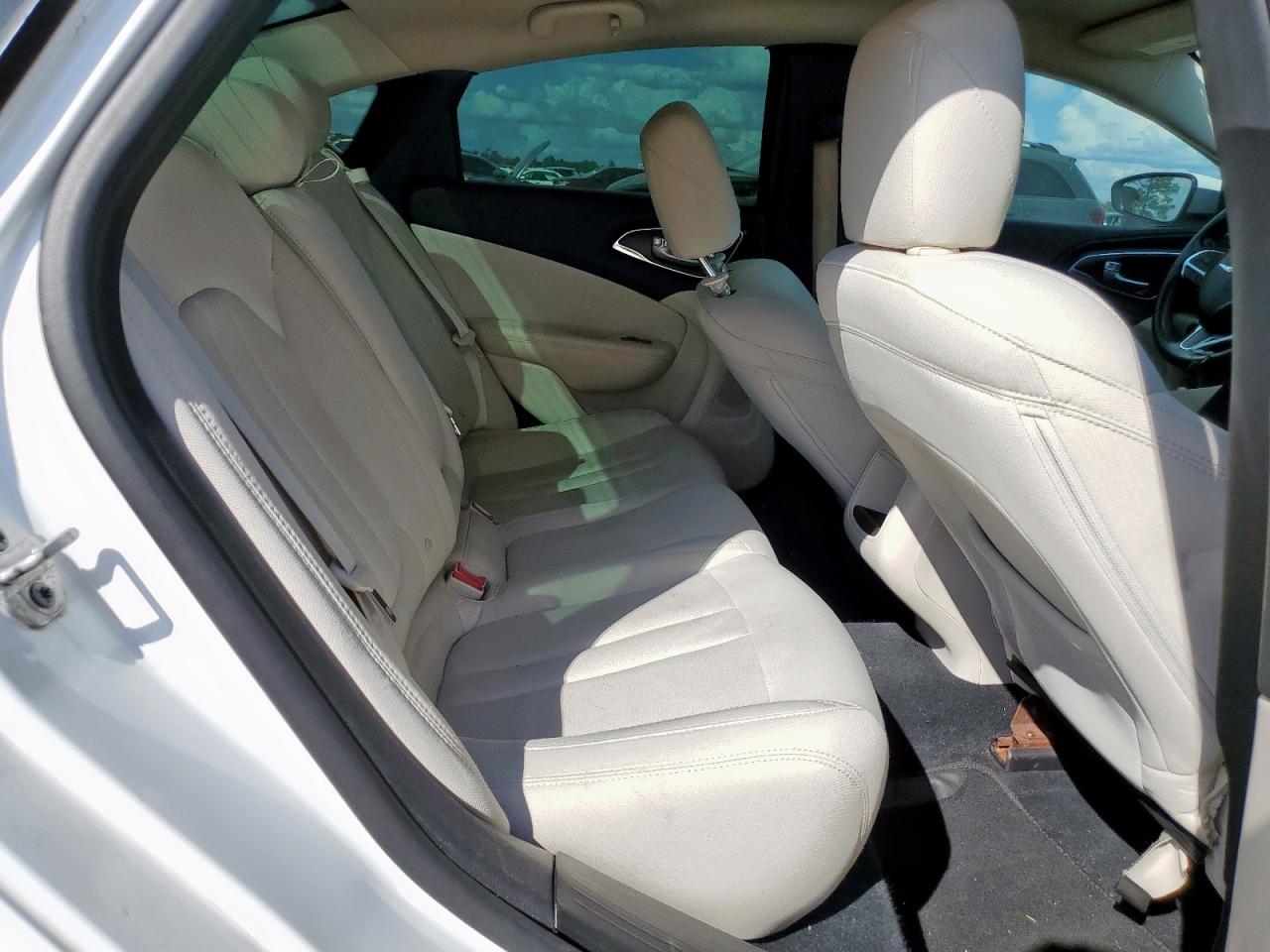 CHRYSLER 200 LIMITED