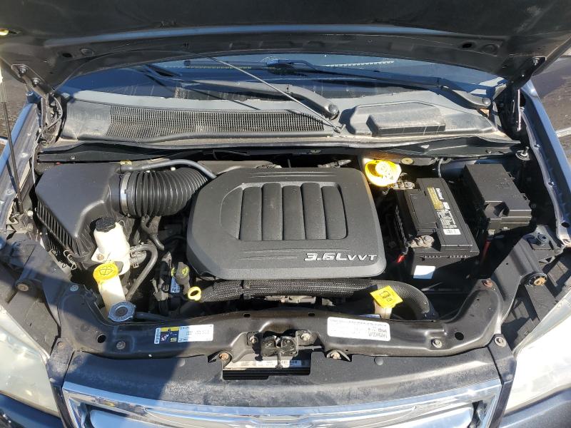 2014 CHRYSLER TOWN & COU - 2C4RC1CG8ER329619