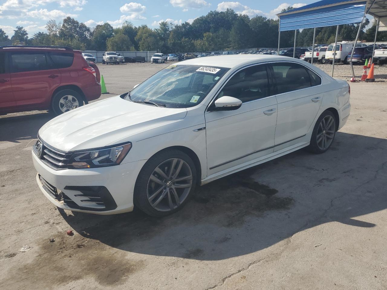 VOLKSWAGEN PASSAT R-LINE