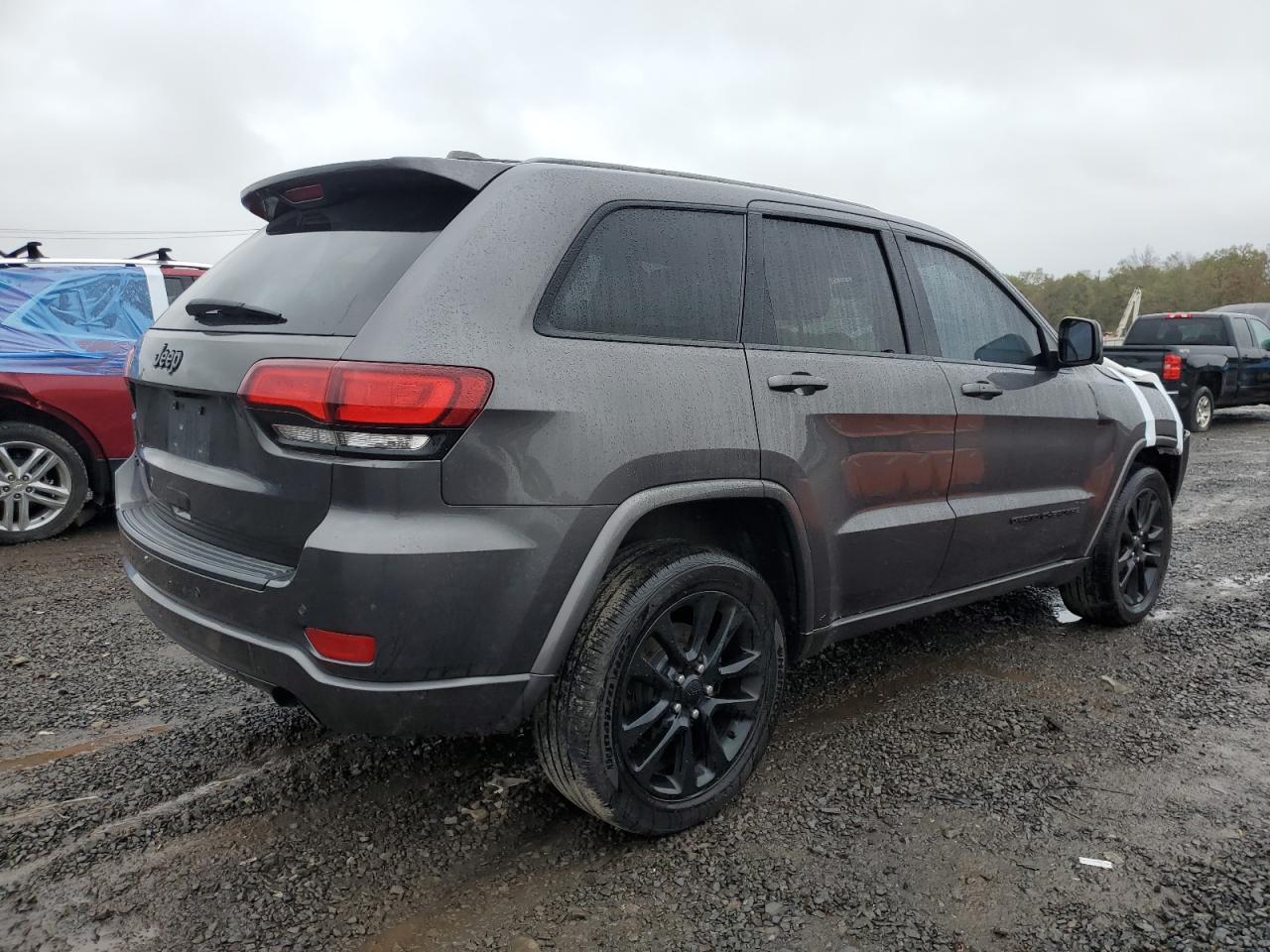 JEEP GRAND CHEROKEE LAREDO