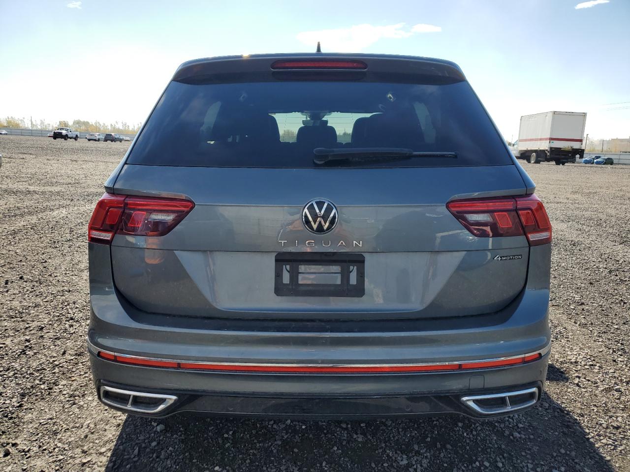 VOLKSWAGEN TIGUAN SEL R-LINE BLACK