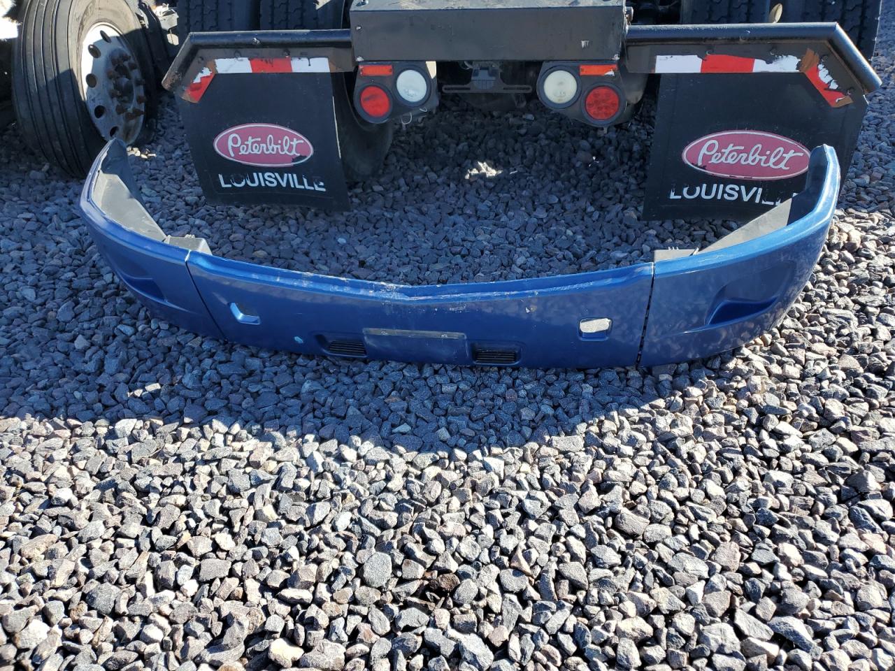 Lot #3270776848 2016 PETERBILT 579