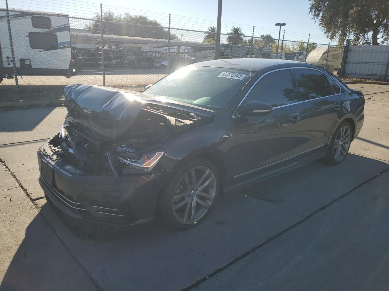 VOLKSWAGEN PASSAT R-LINE