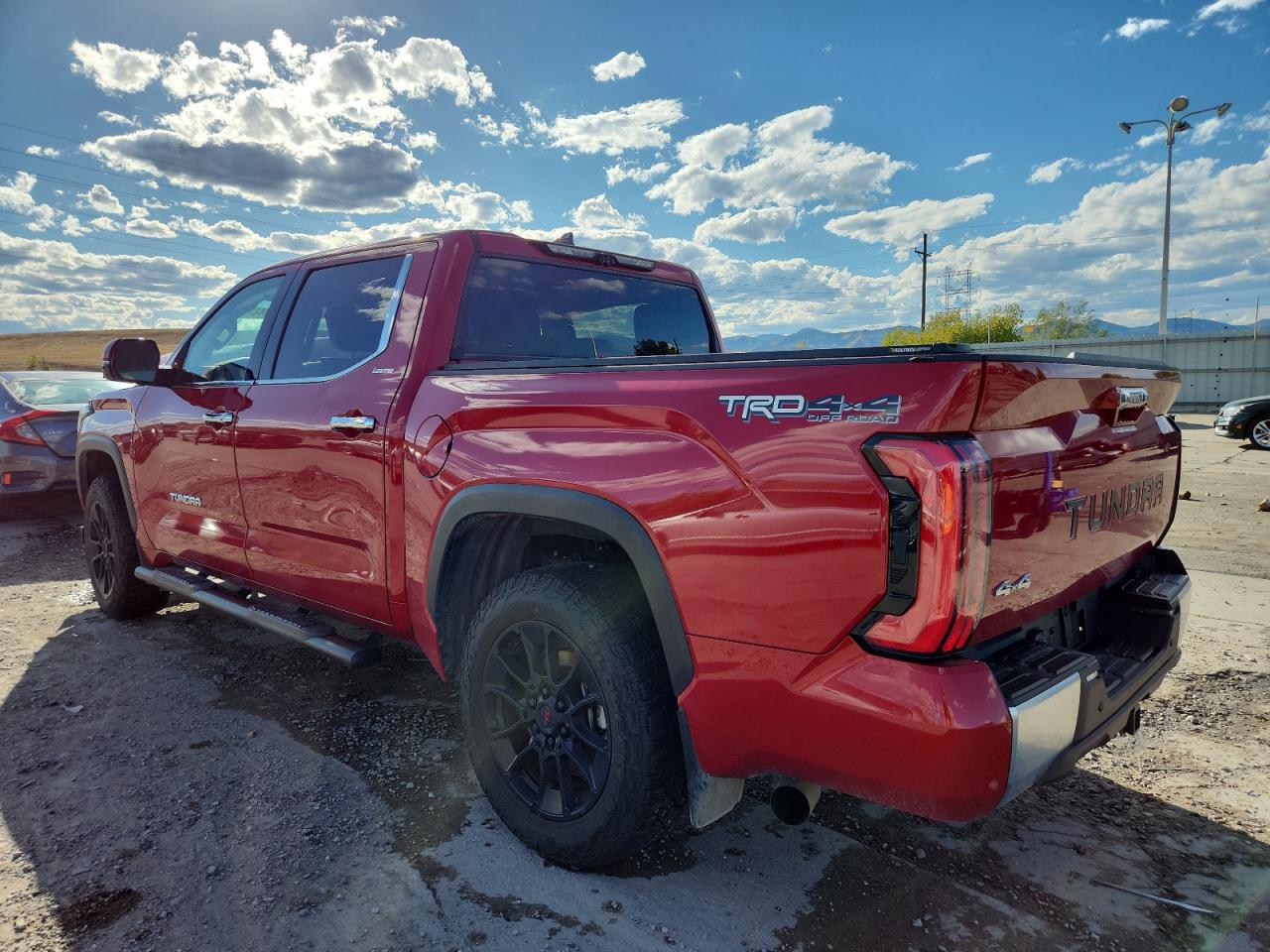 TOYOTA TUNDRA CREWMAX LIMITED