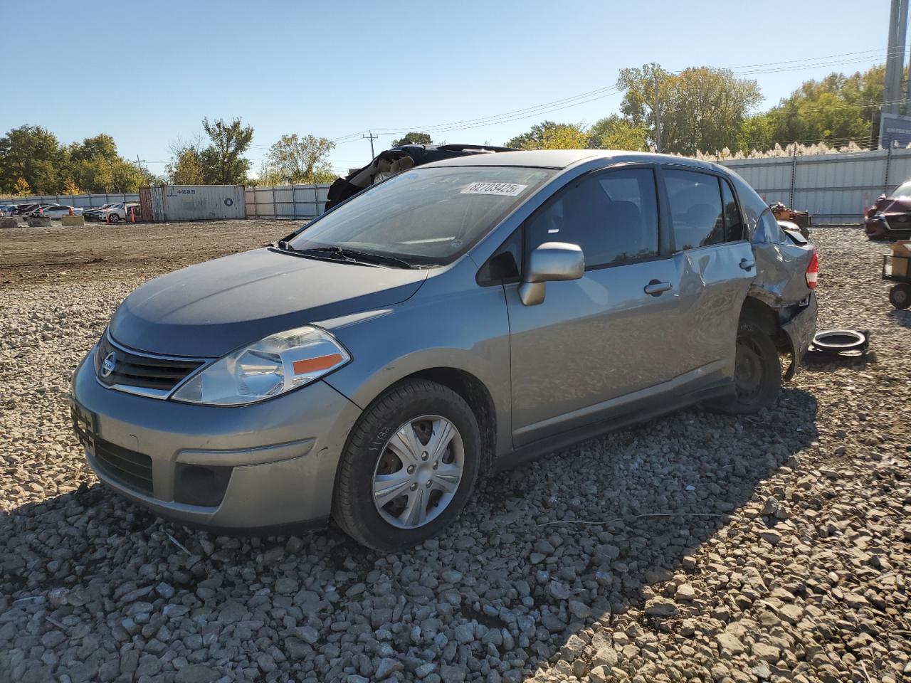NISSAN VERSA S