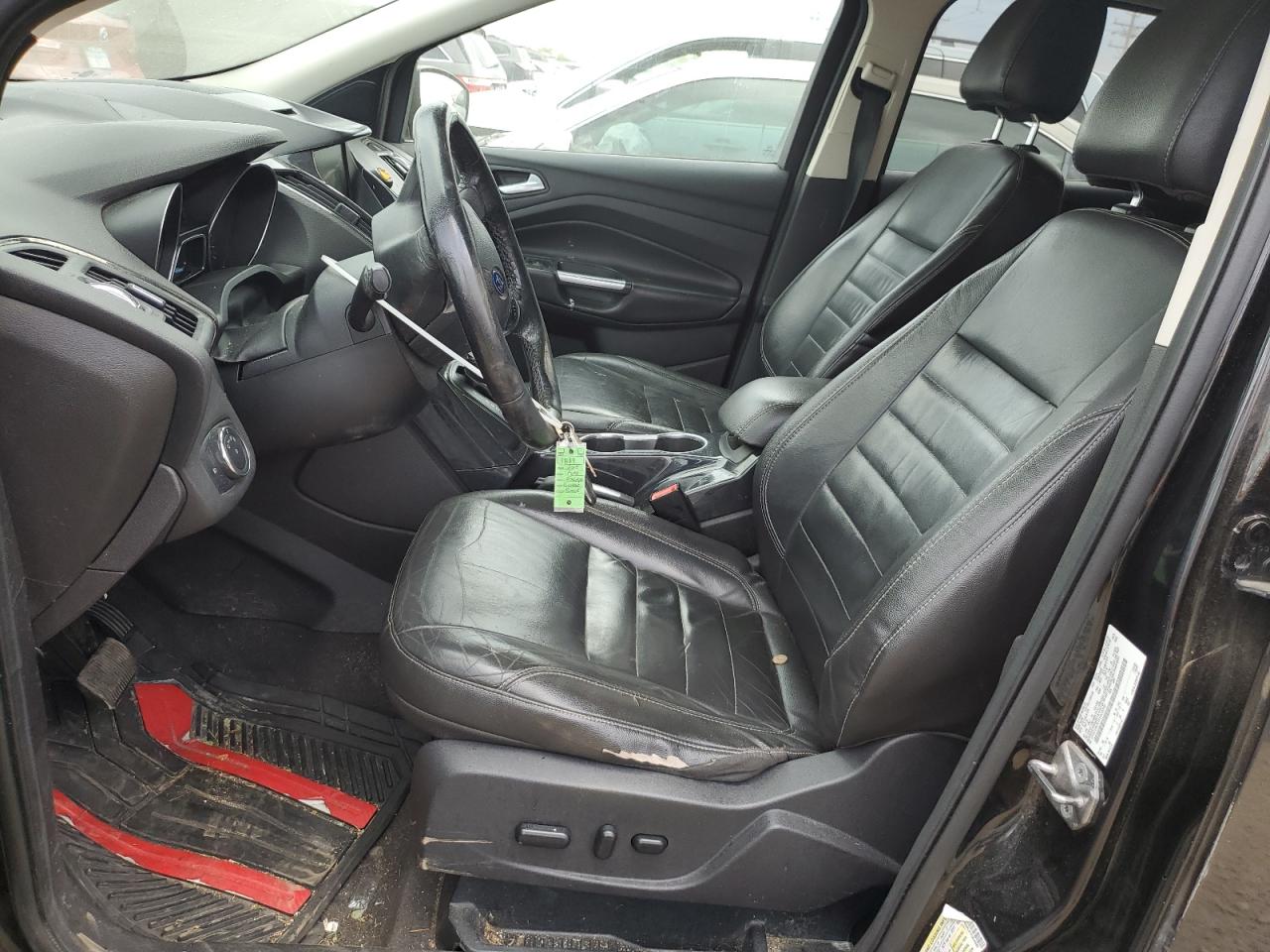 FORD ESCAPE TITANIUM