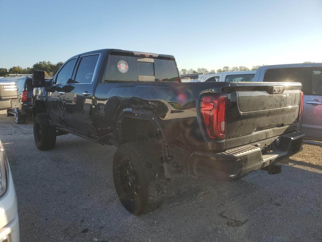 GMC SIERRA K2500 DENALI