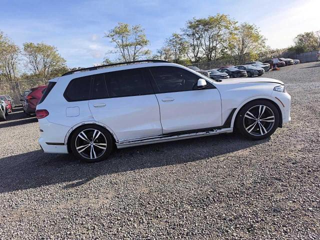 2021 BMW X7 XDRIVE4 5UXCW2C07M9E75280