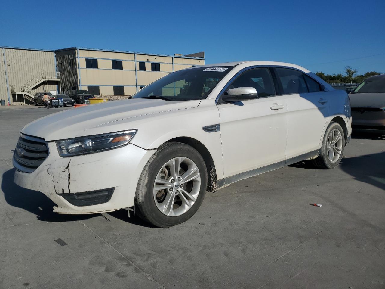 Lot #3290468802 2015 FORD TAURUS SEL