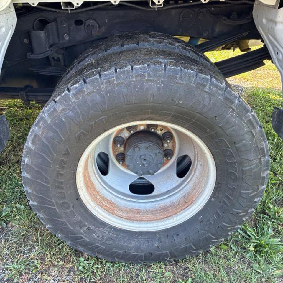 CHEVROLET SILVERADO K3500 HIGH COUNTRY