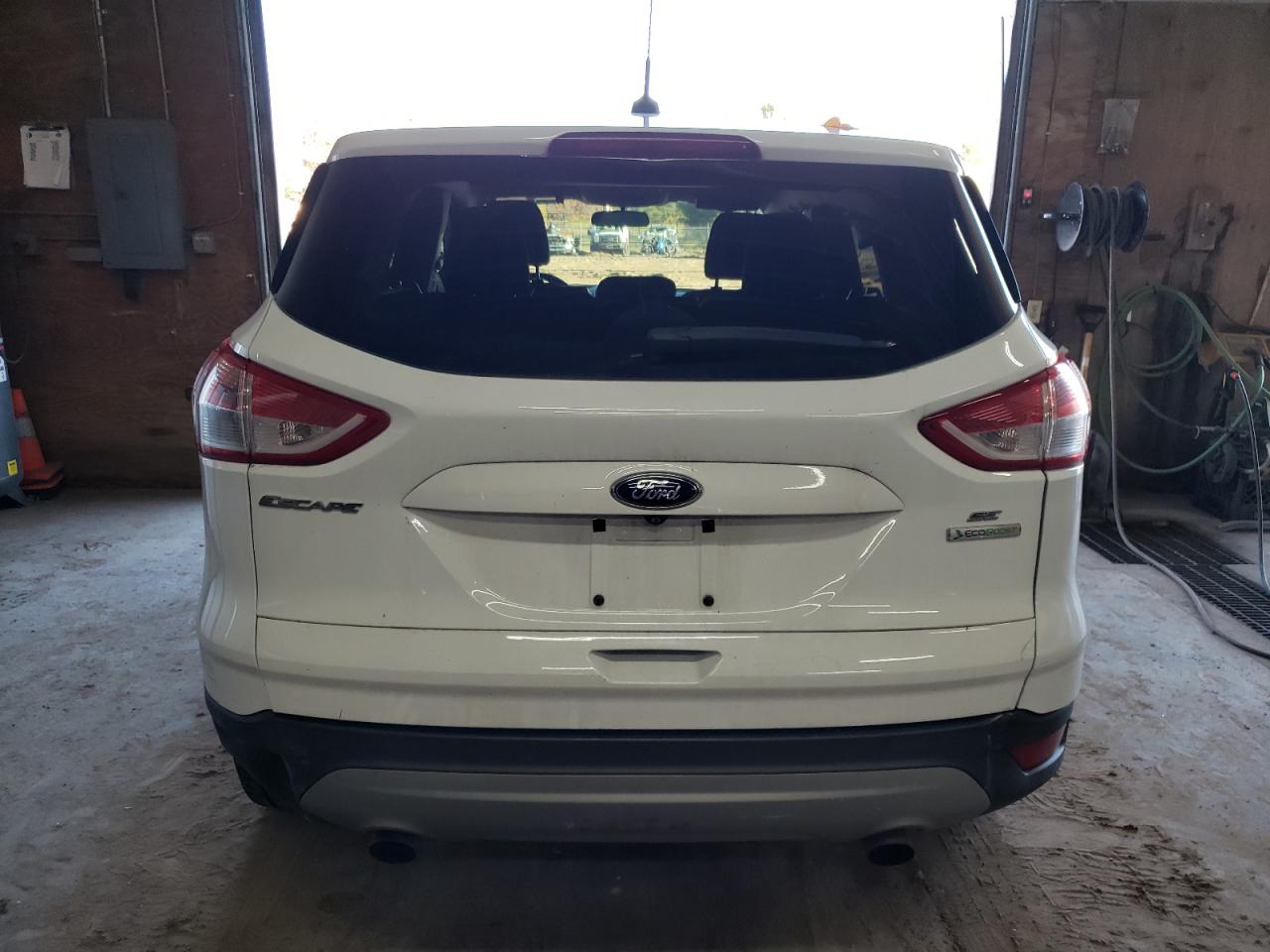 FORD ESCAPE SE