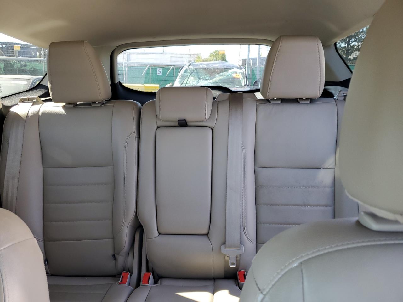 FORD ESCAPE TITANIUM