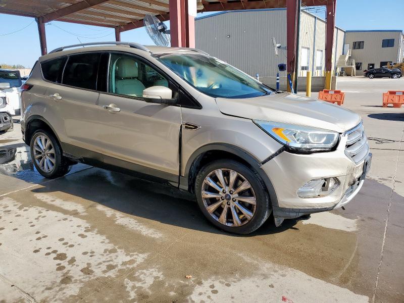 2017 FORD ESCAPE TIT - 1FMCU0J92HUD40622