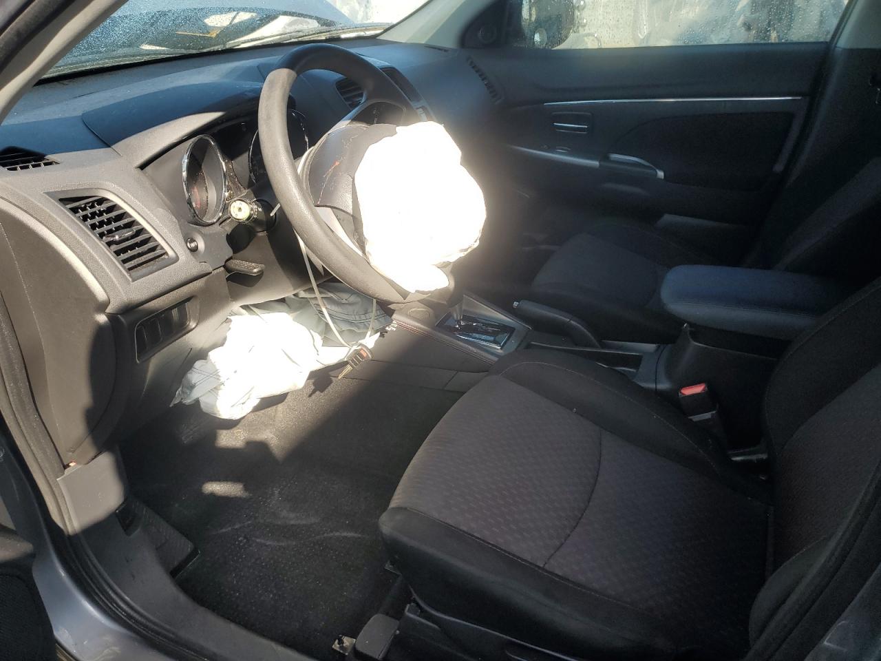 MITSUBISHI OUTLANDER ES