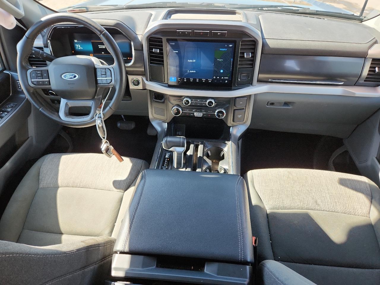 FORD F-150 LIGHTNING PRO