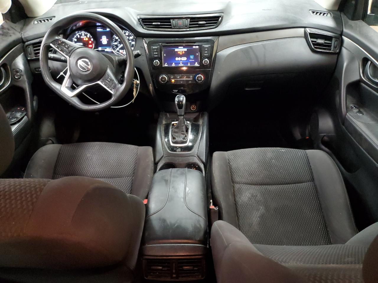 NISSAN ROGUE SPORT S