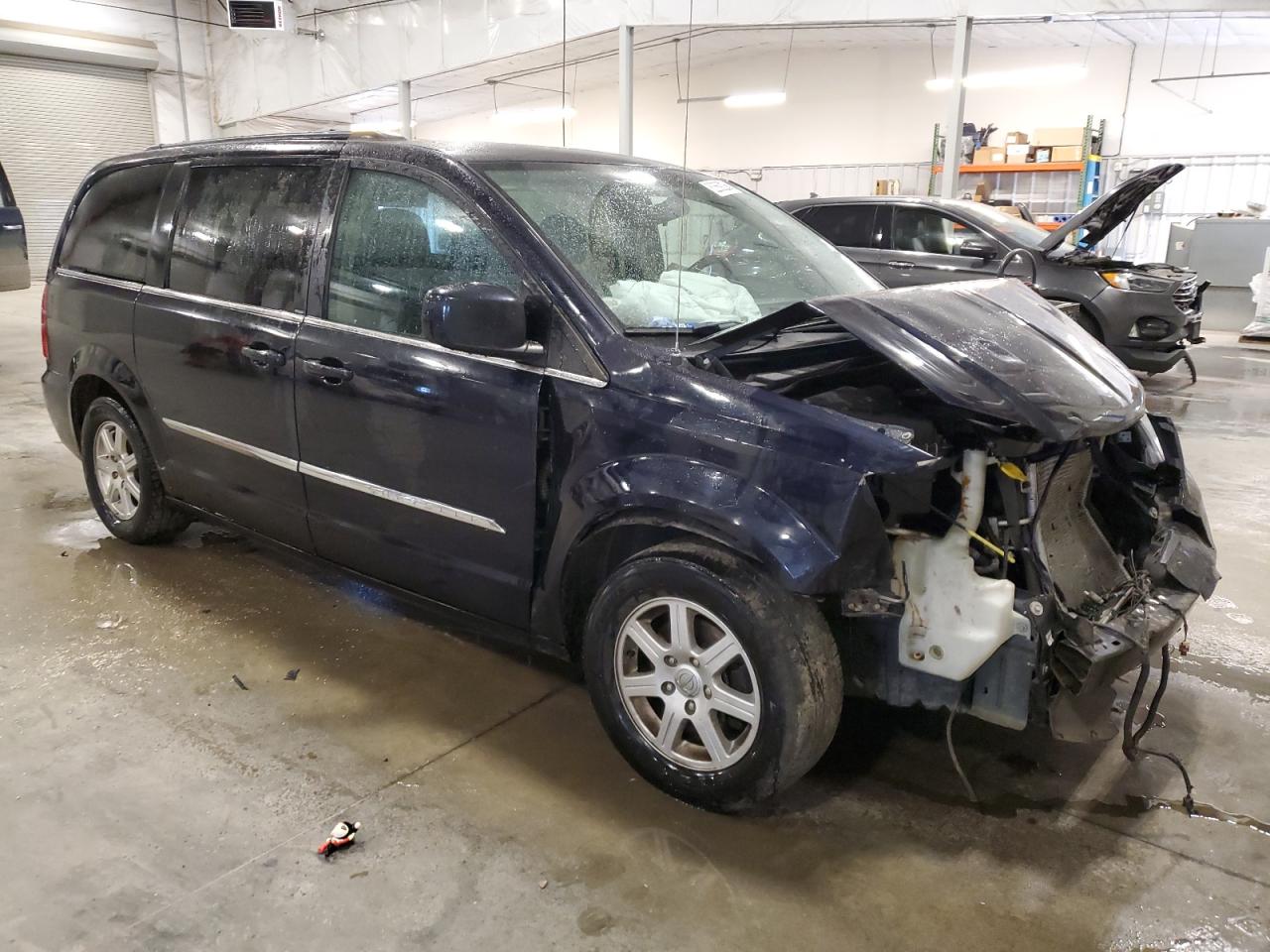 CHRYSLER TOWN & COUNTRY TOURING