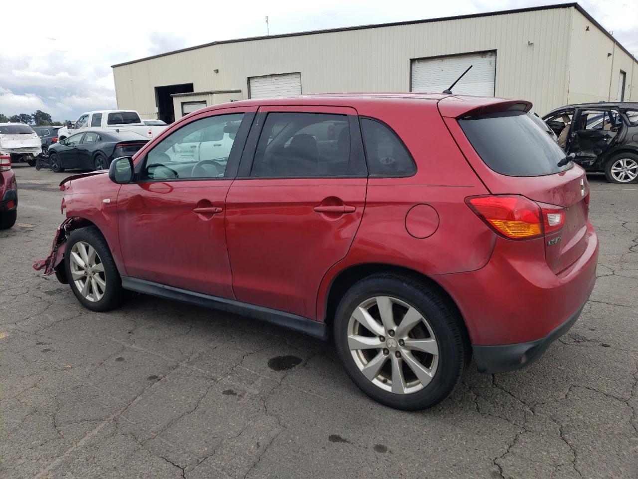 MITSUBISHI OUTLANDER ES