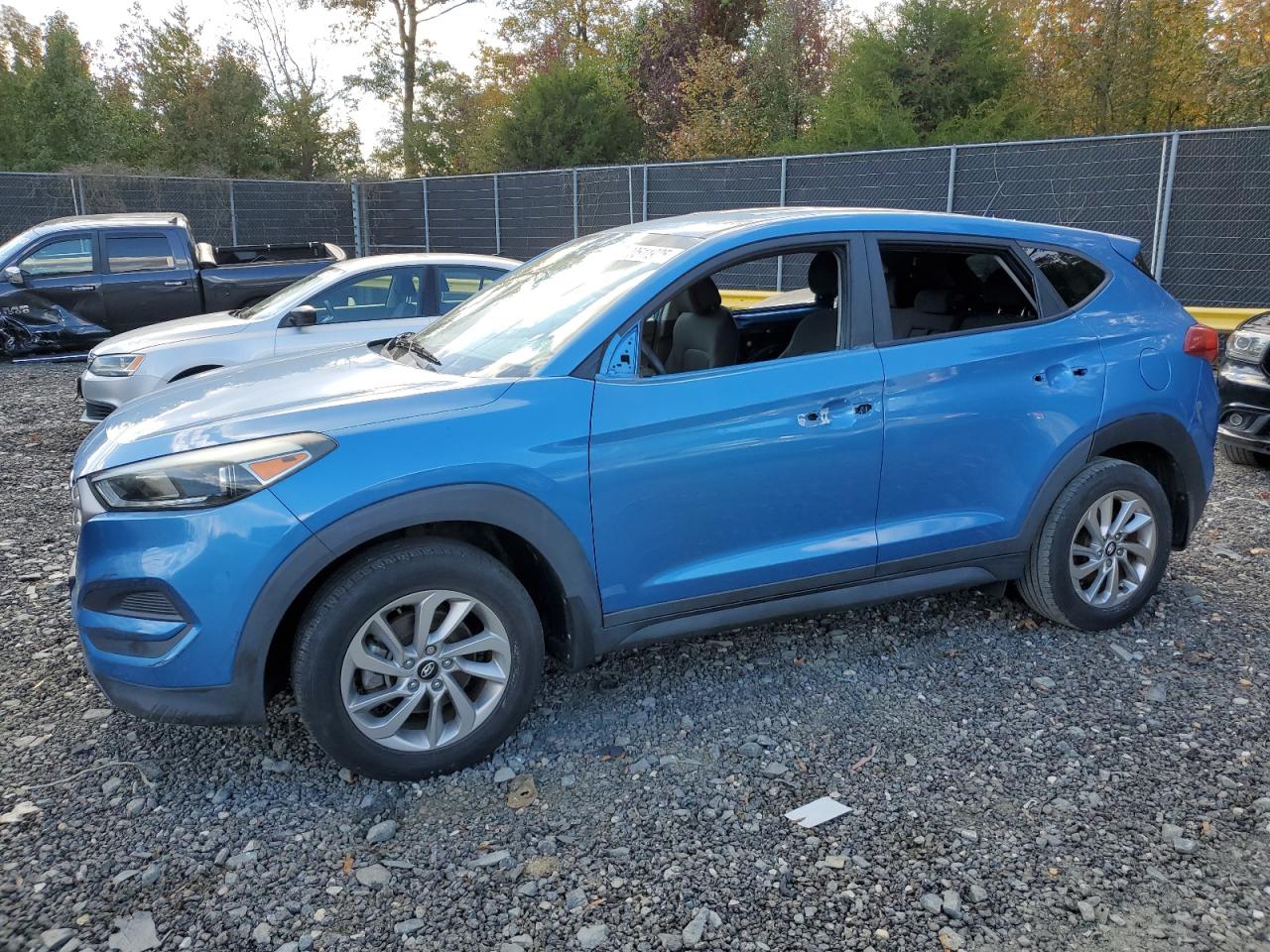 HYUNDAI TUCSON SE