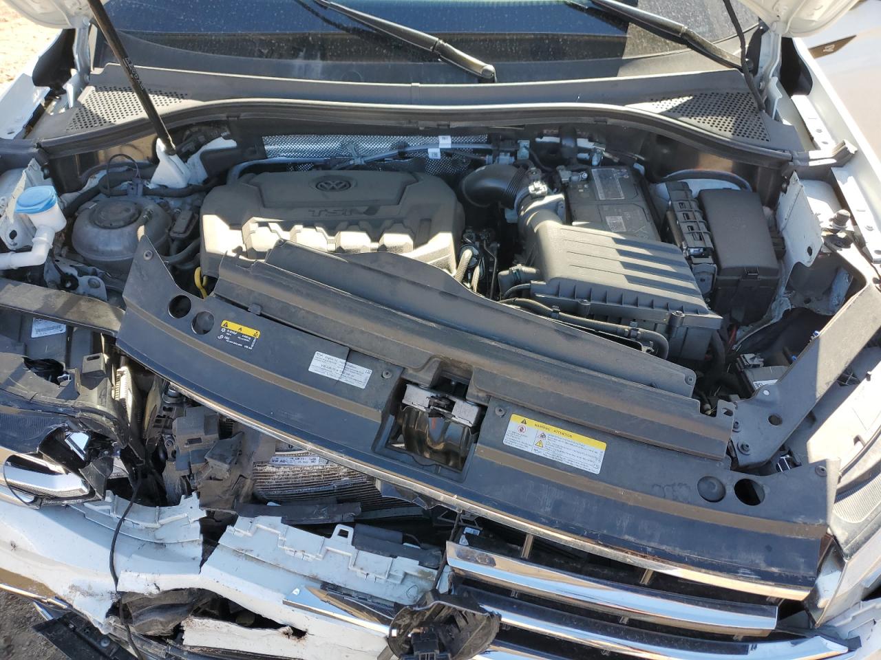 VOLKSWAGEN TIGUAN SEL R-LINE BLACK