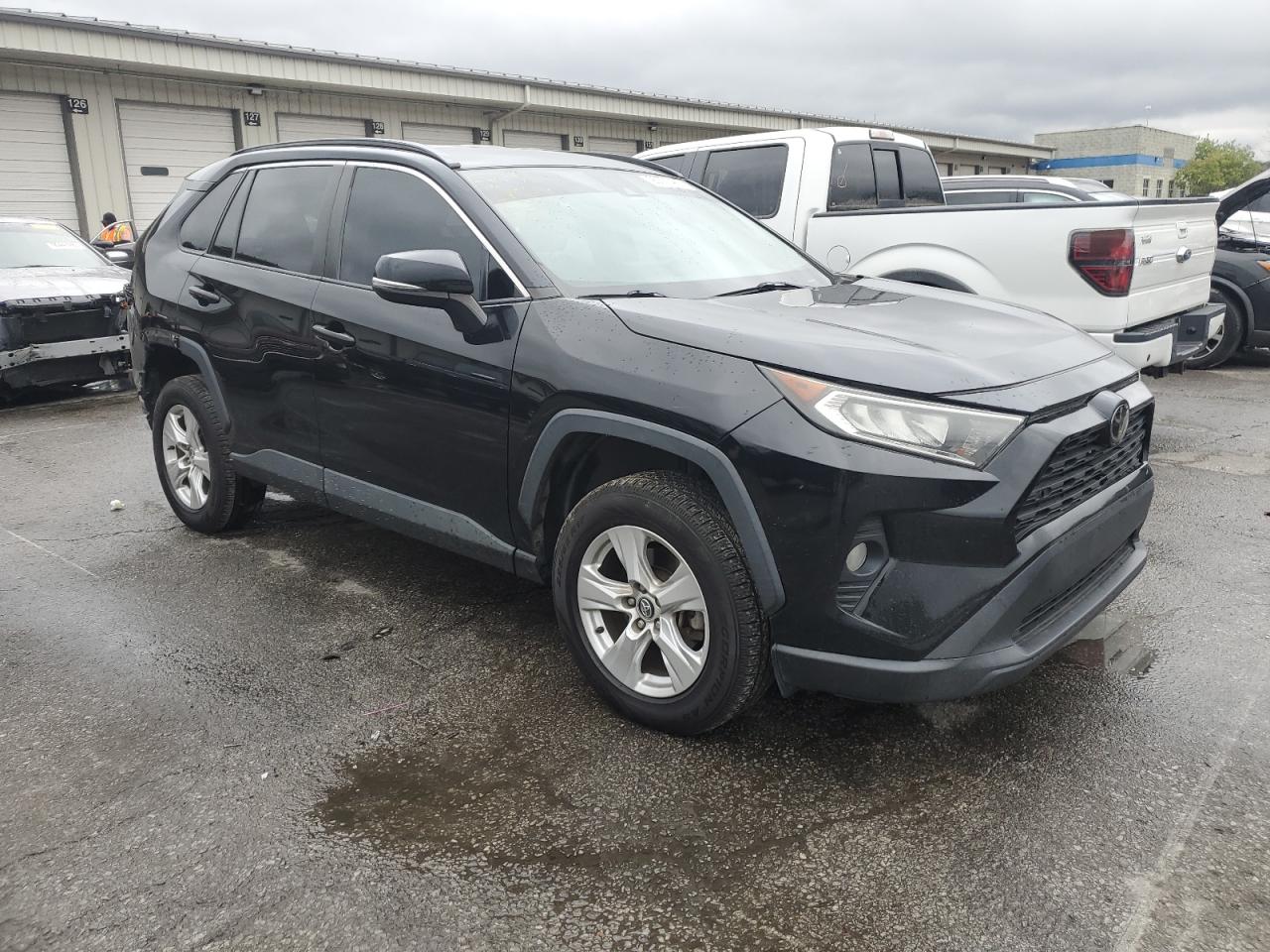 TOYOTA RAV4 XLE