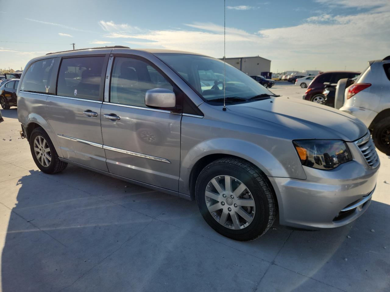CHRYSLER TOWN & COUNTRY TOURING