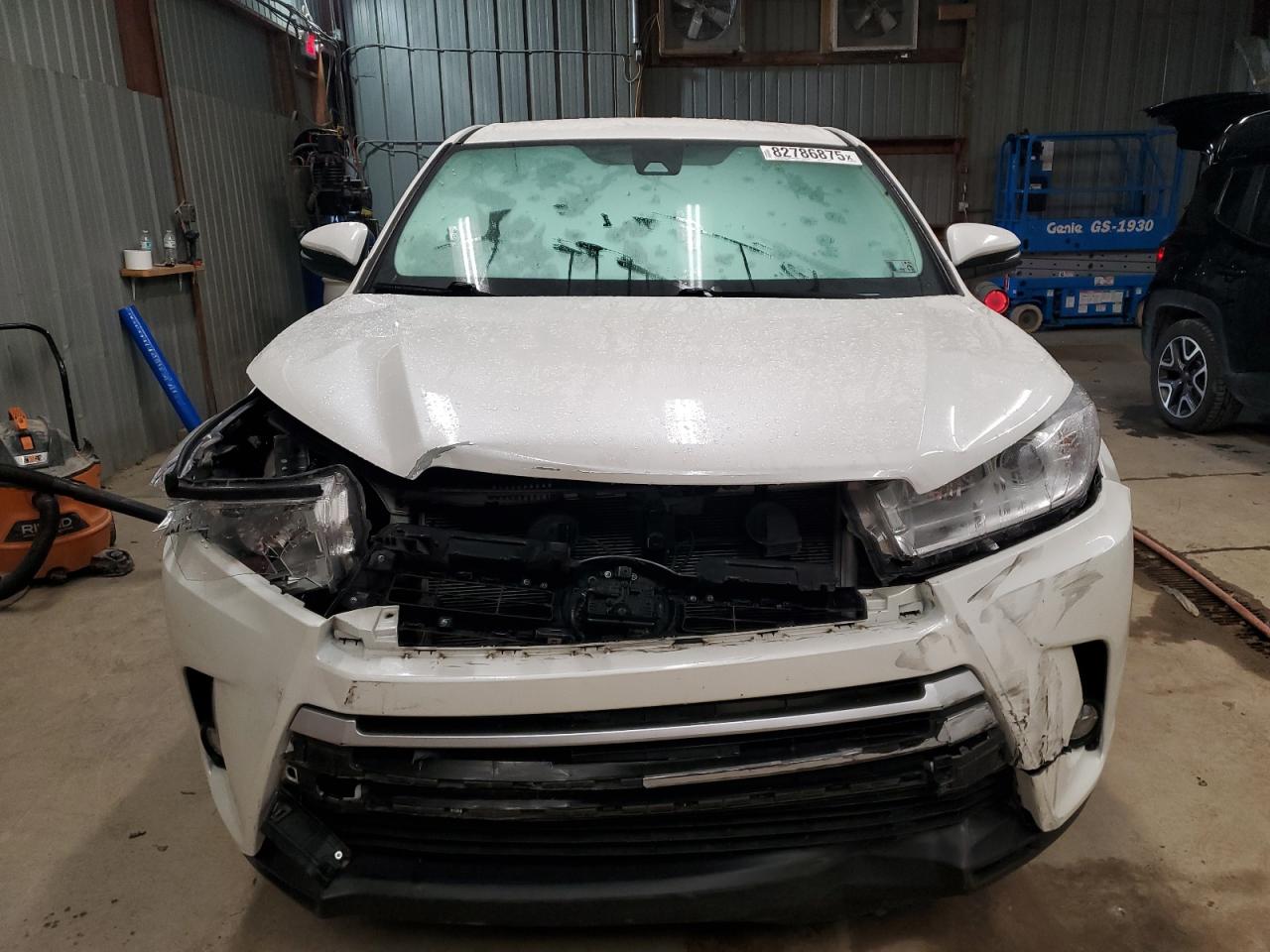 TOYOTA HIGHLANDER LE