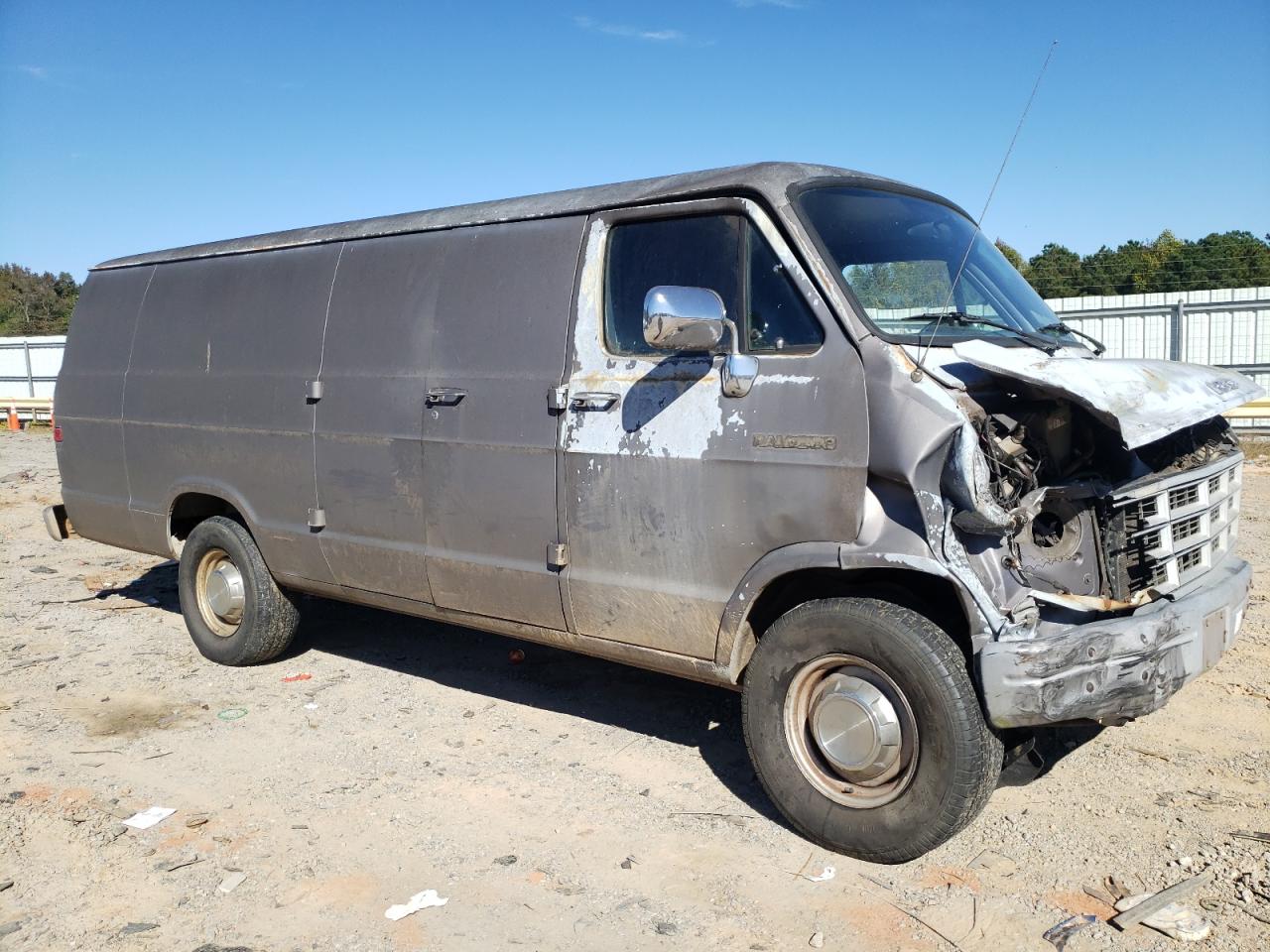 Lot #3301791347 1992 DODGE RAM WAG B2