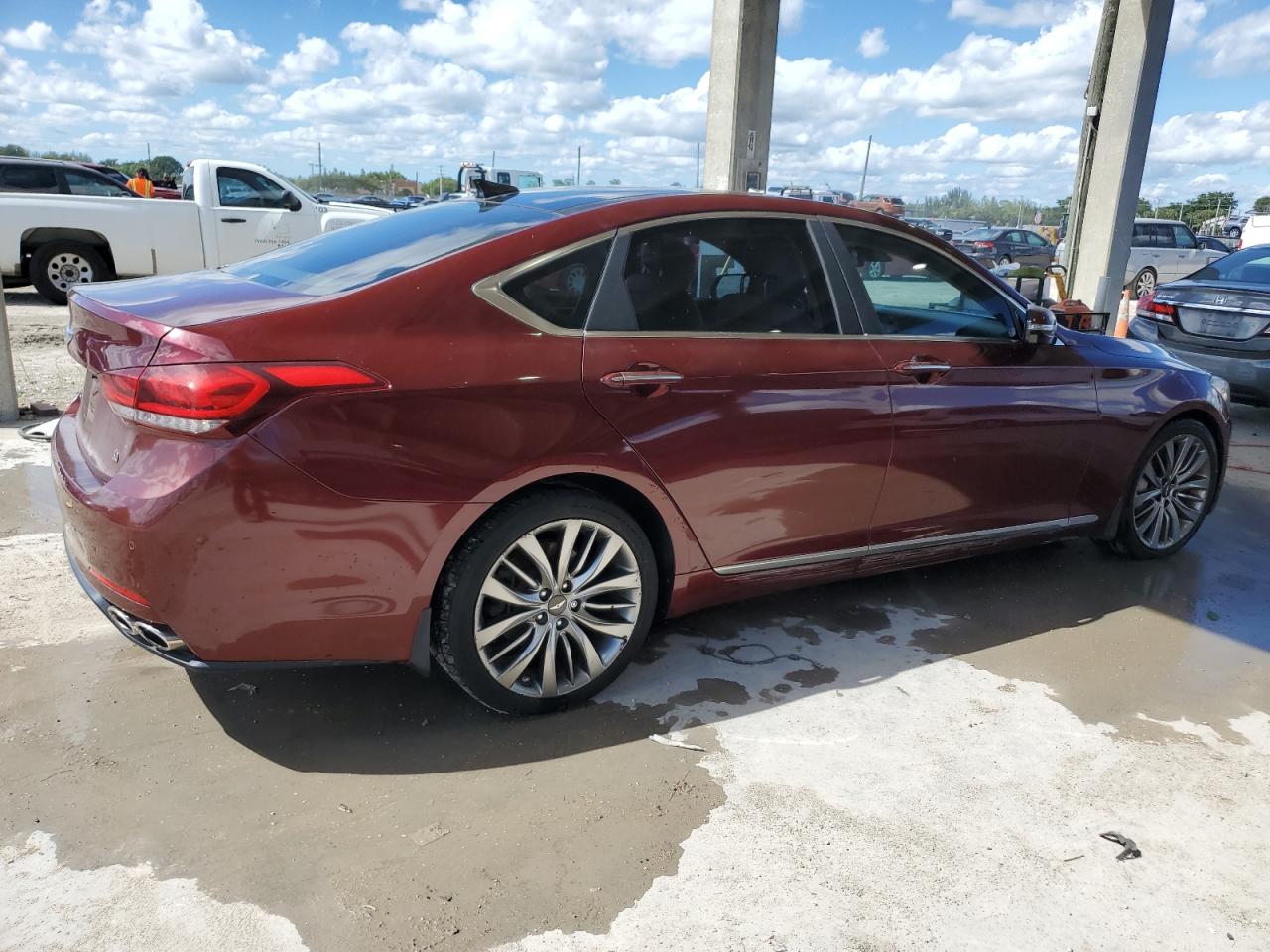 HYUNDAI GENESIS 5.0L