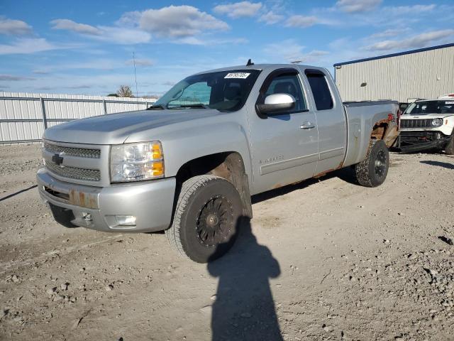 CHEVROLET SILVERADO