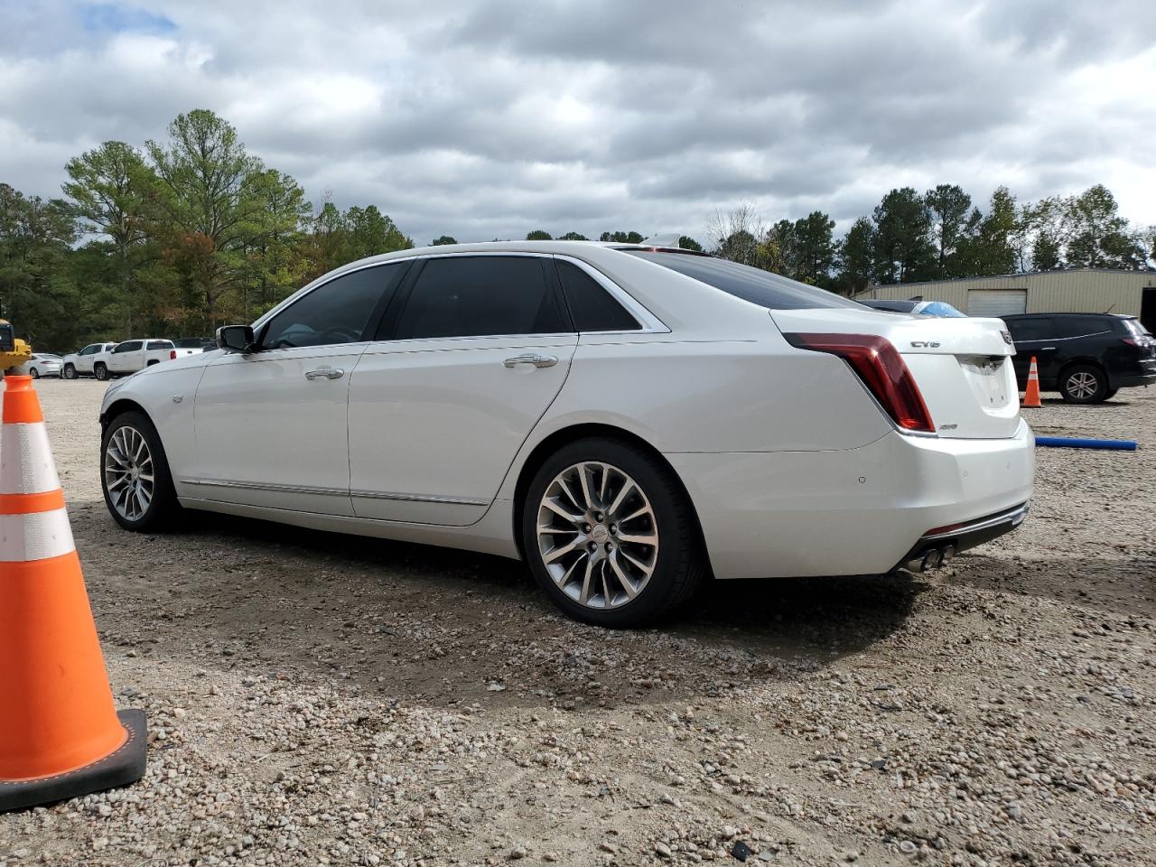 CADILLAC CT6 LUXURY
