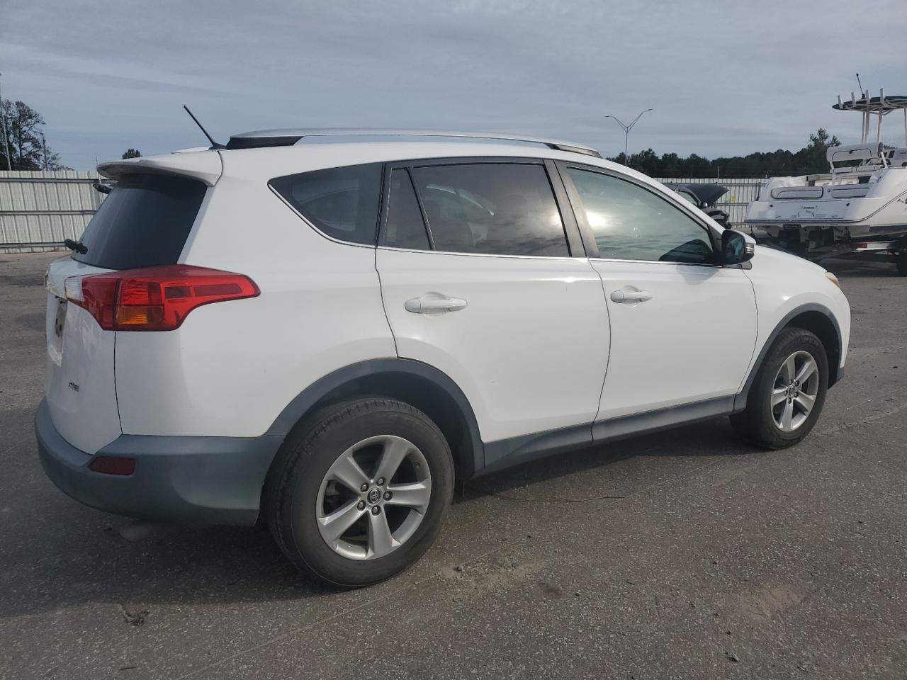 TOYOTA RAV4 XLE