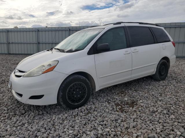 TOYOTA SIENNA CE