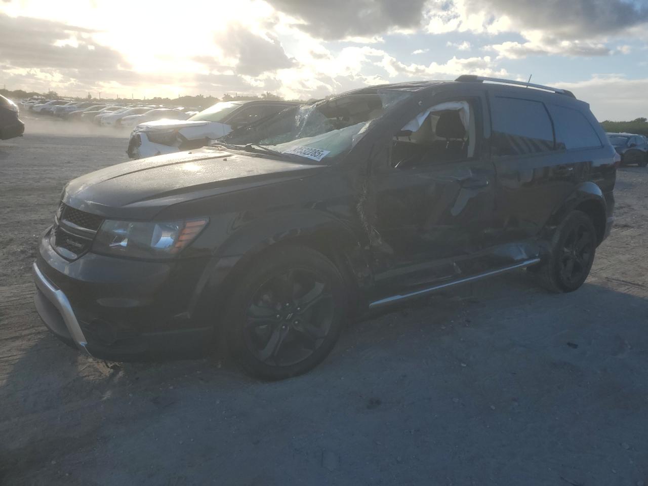 DODGE JOURNEY CROSSROAD