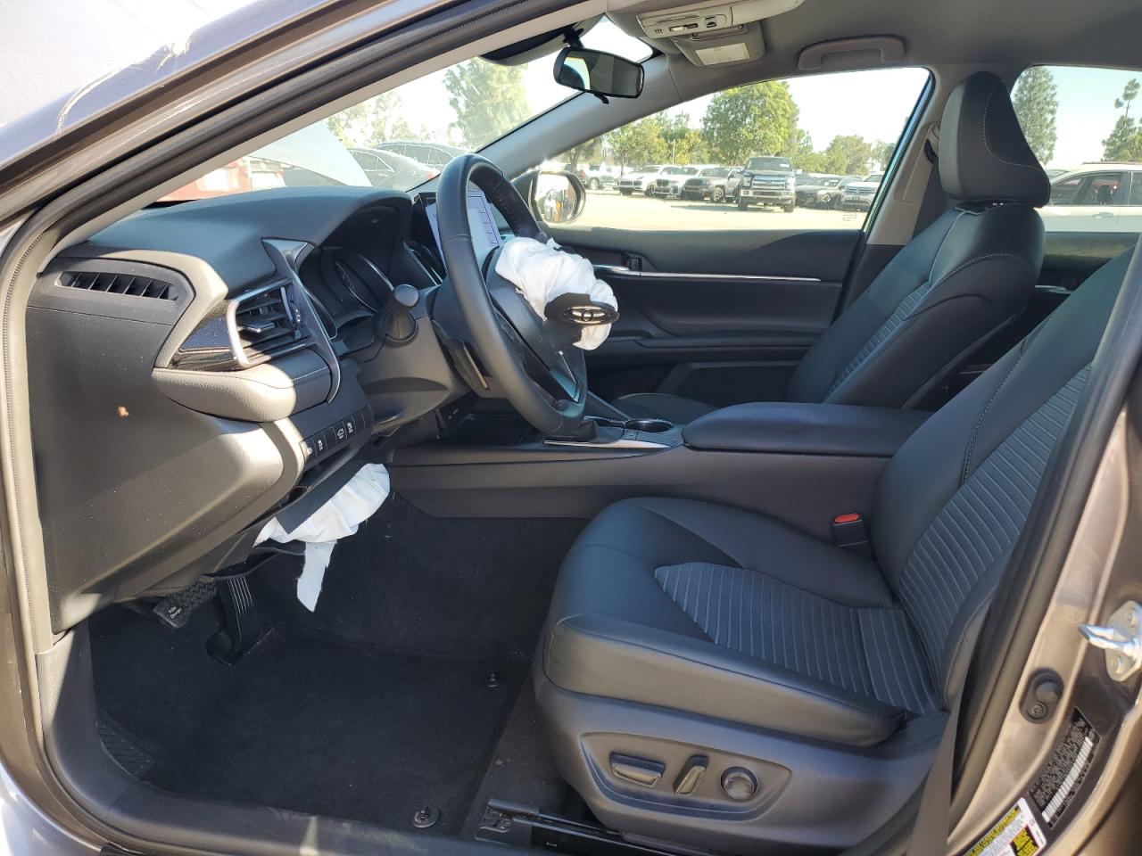 TOYOTA CAMRY SE NIGHT SHADE