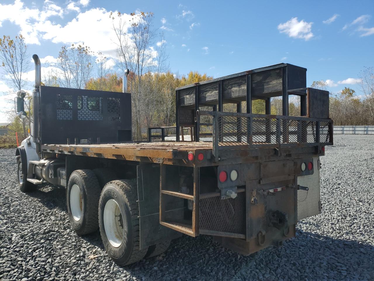 Lot #3279588281 2006 STERLING LT9500