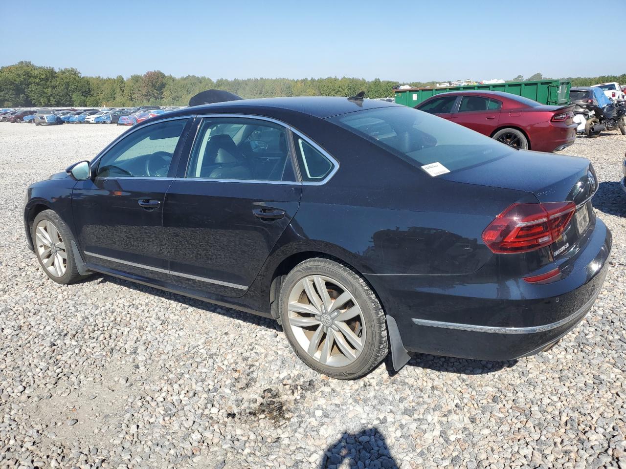 VOLKSWAGEN PASSAT SE